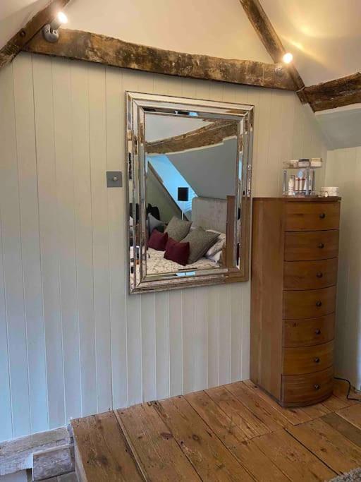 Stunning 2 Bedroom Flat In A Central Location New Alresford Exterior foto